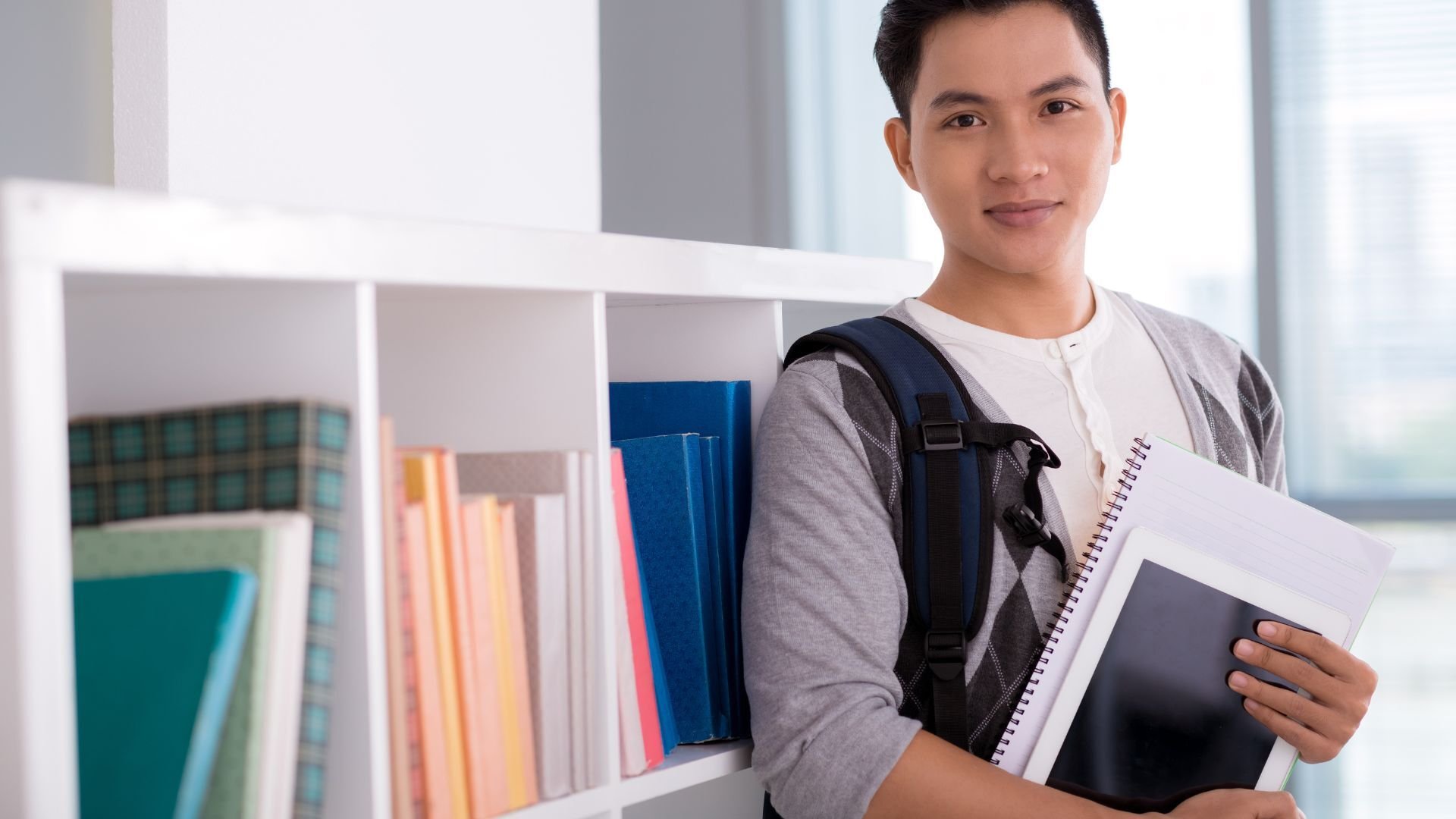 以上為您整理越南薪資條件、勞工保險制度、雇主繳納比例與保險申報機制等重點資訊。對於計畫拓展海外市場的企業而言，深入了解越南當地的就業法規與社會保險制度，將有助於合法聘僱當地專業人才，打造具保障與競爭力的就業環境。無論是建立在地團隊，或是尋求外包合作，掌握越南的薪資結構與勞動成本計算方式，都將是成功進軍越南市場的重要基礎。