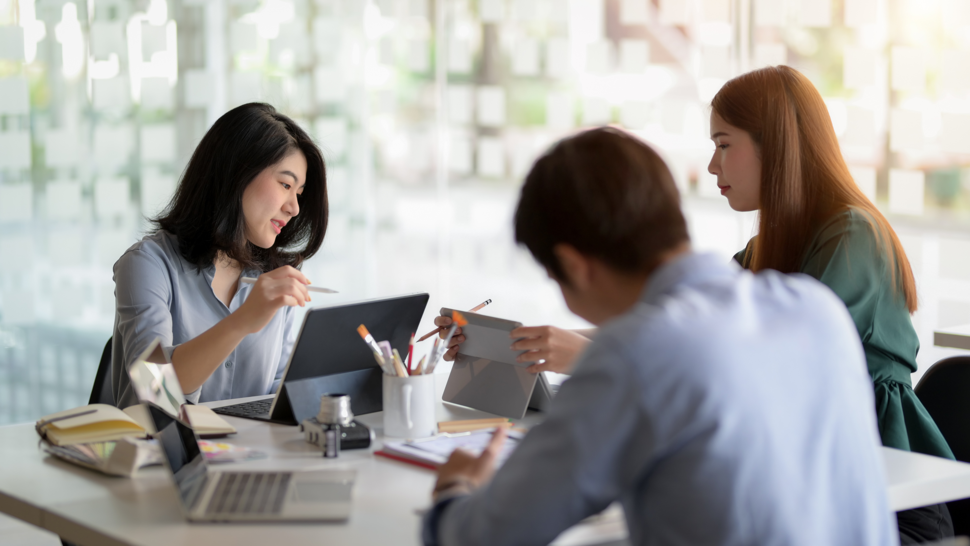 The impact of 2025 CPF Singapore goes beyond an extra line in your payroll. With the ceiling and rates increased year over year, it means a higher total cost to the company (CTC) and less net salary for the employees. It affects how budget planning is done for each role and the price required to keep valuable employees. 