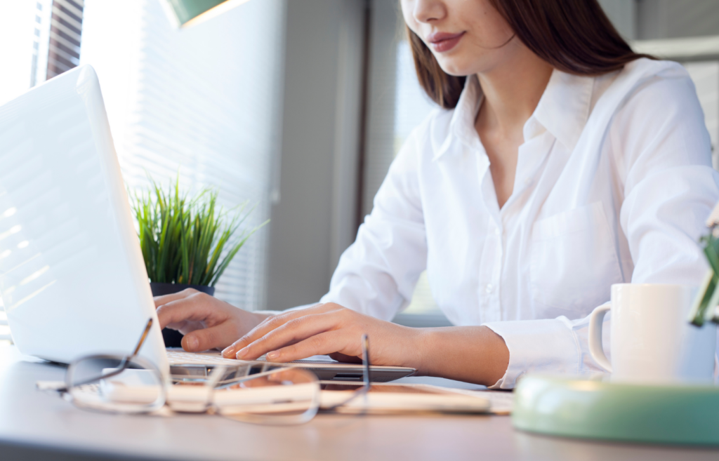 遠距，讓我的生活圈變大，不只侷限於我所在的城市，進而連線世界不同的人們（在這篇文章中，整理了許多提供遠距工作的職缺）；遠距，讓我能夠在有限的大學時間內，一邊學習、實習、並維持自己的興趣（可以參考Trello的這篇文章，找到平衡工作和生活的方法！），並擁有更多時間追求自己的興趣和享受生活的樂趣！