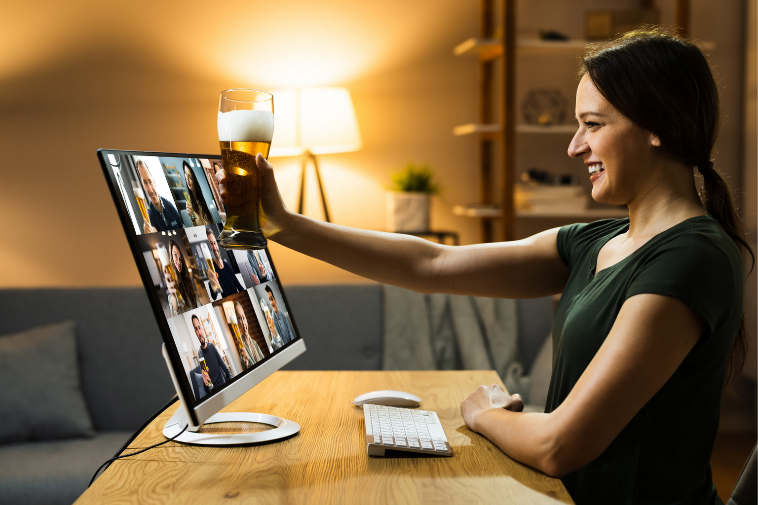 第三、當我們覺得需要交流的時候，可以試著與合得來的同事多溝通，或初步與大家建立比較友好的表達環境