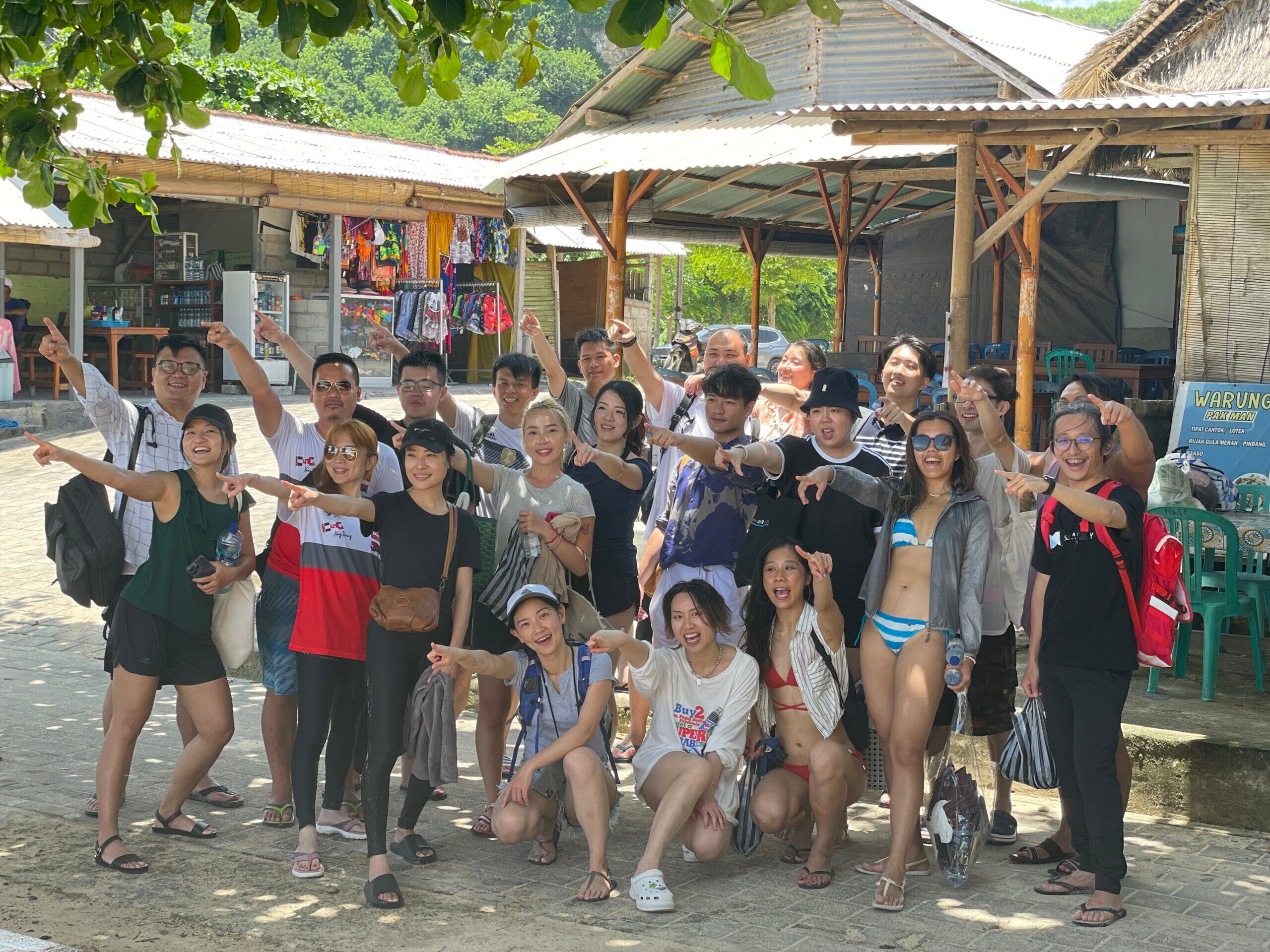 透過Slasify開始組織您的跨國遠距團隊，我們給您提供必要的協助，快速高效地應對複雜的勞動法規、社會保險、薪資測算等，讓您在開拓海外市場時，只需將您寶貴的時間運用在商務拓展上！