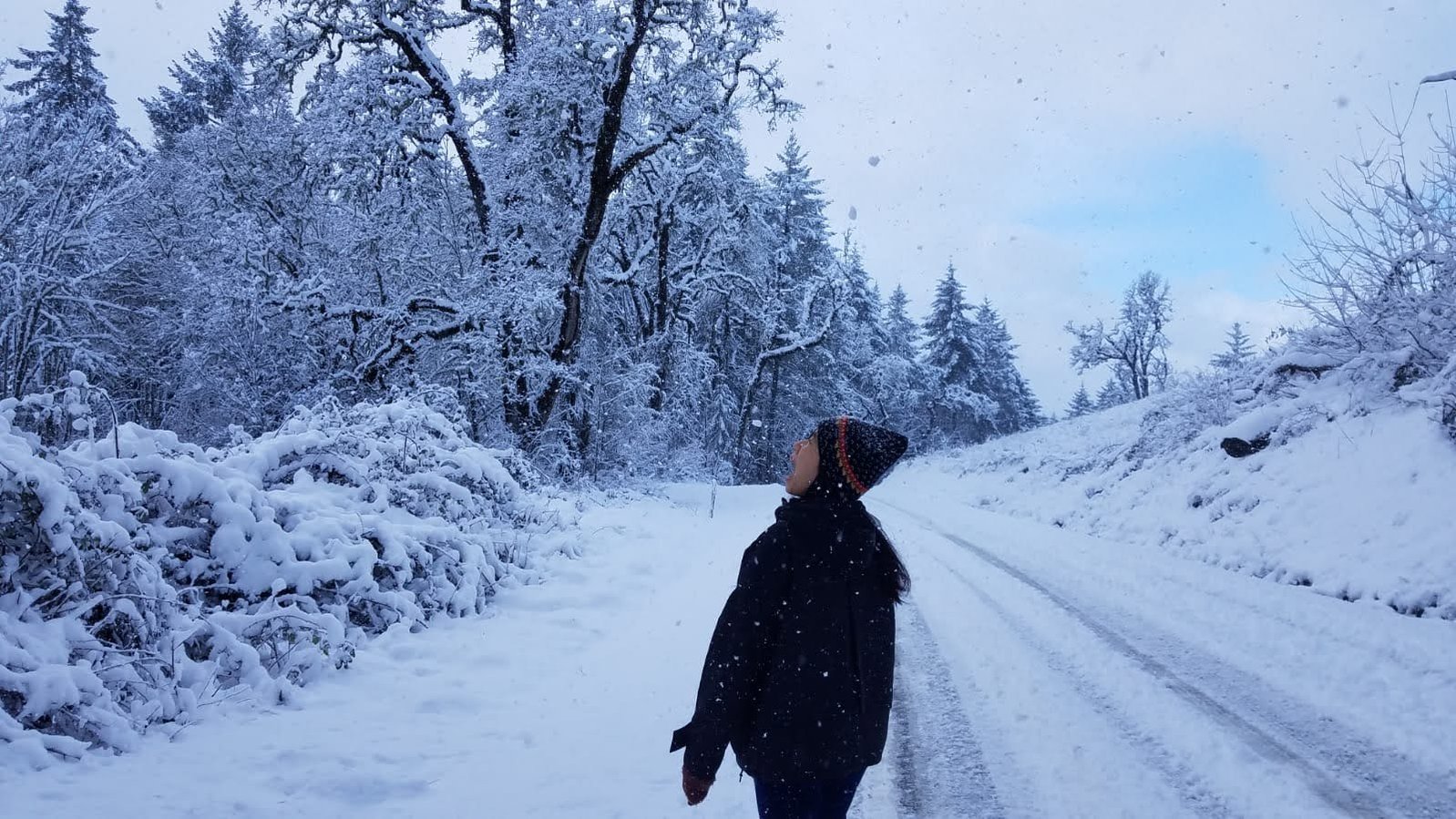這次一趟帶著全職工作數位遊牧，我覺得最重要、最實用的工作用品，以後也都會帶的行李如下！