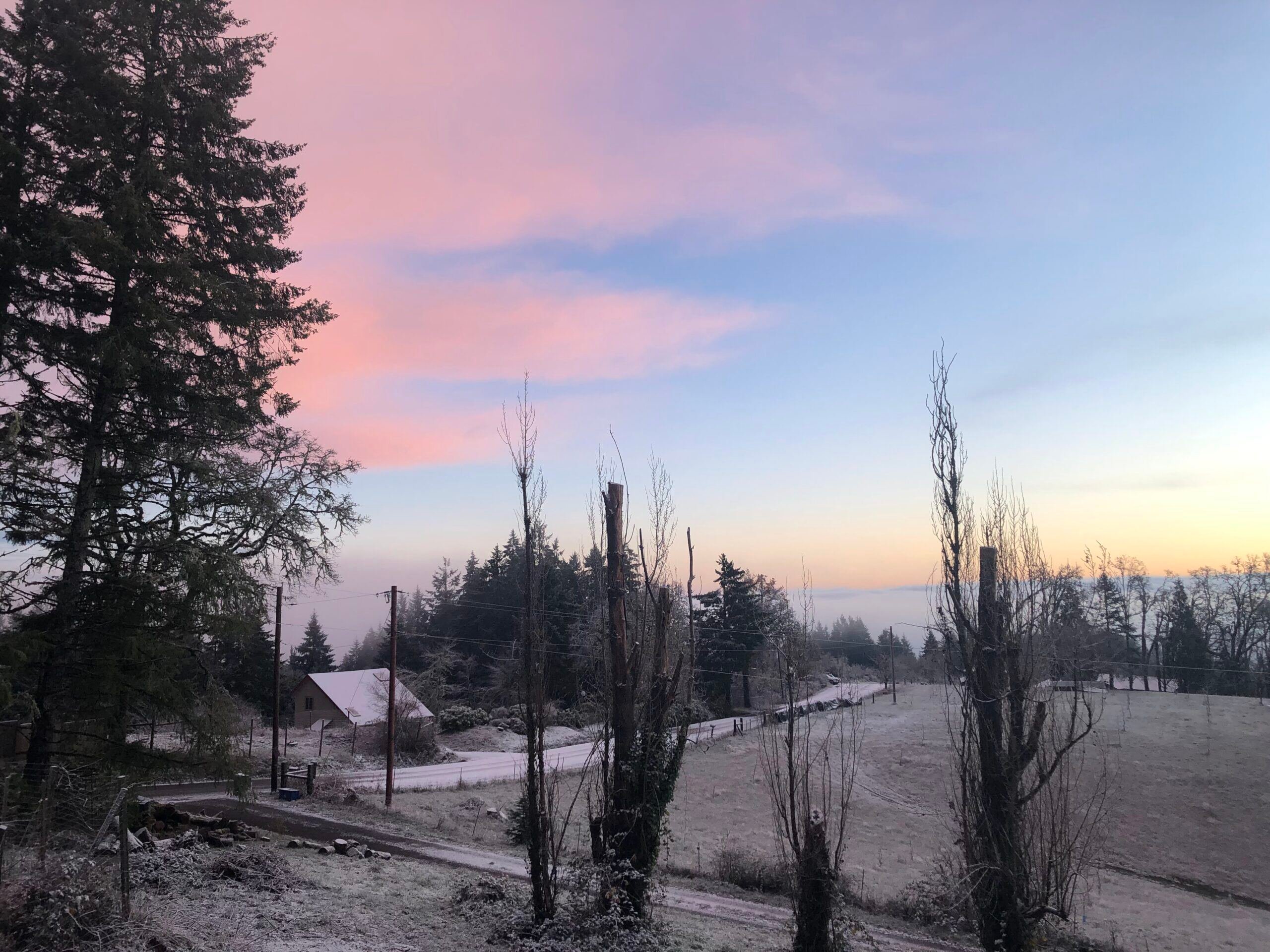 在出發遊牧之前，就要先考慮到，在工作的時間上有多少的彈性？如果每天的會議都把時間卡死，就要考慮要不要去朋友家借住、或是跟朋友一起遠行，否則很容易被打擾，或是別人有時間出門，但你卻得工作，這樣的錯過感也無法讓你工作專心。