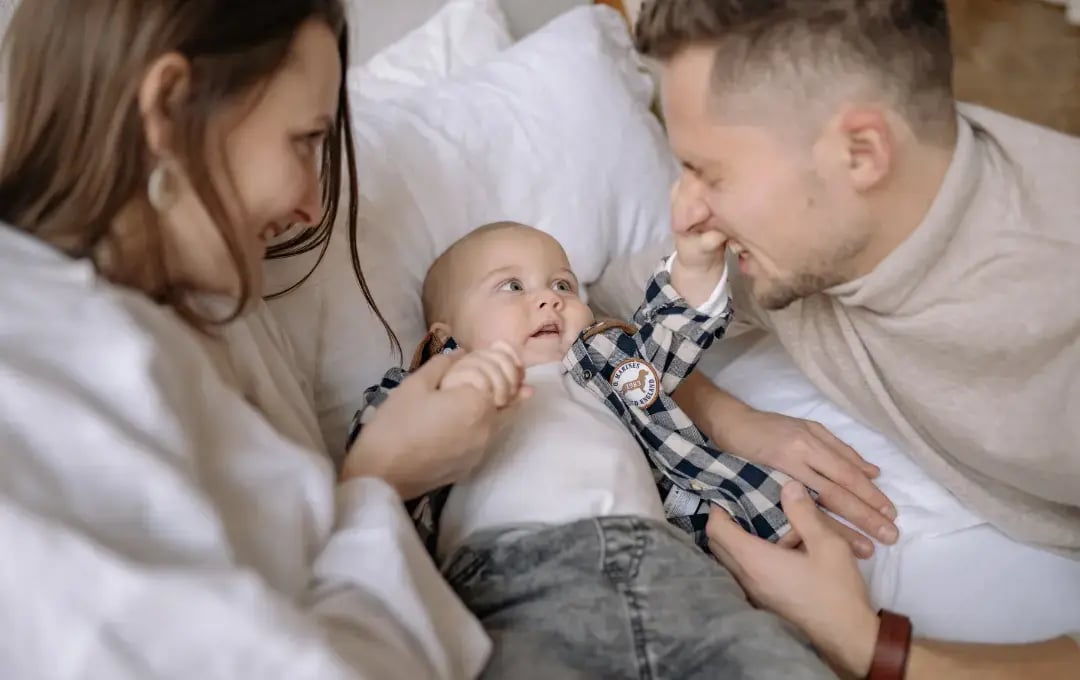 Paternity Leave (Time Off) becomes a Day 1 Right. Employees can take leave from their first day of employment. No minimum service requirement applies.