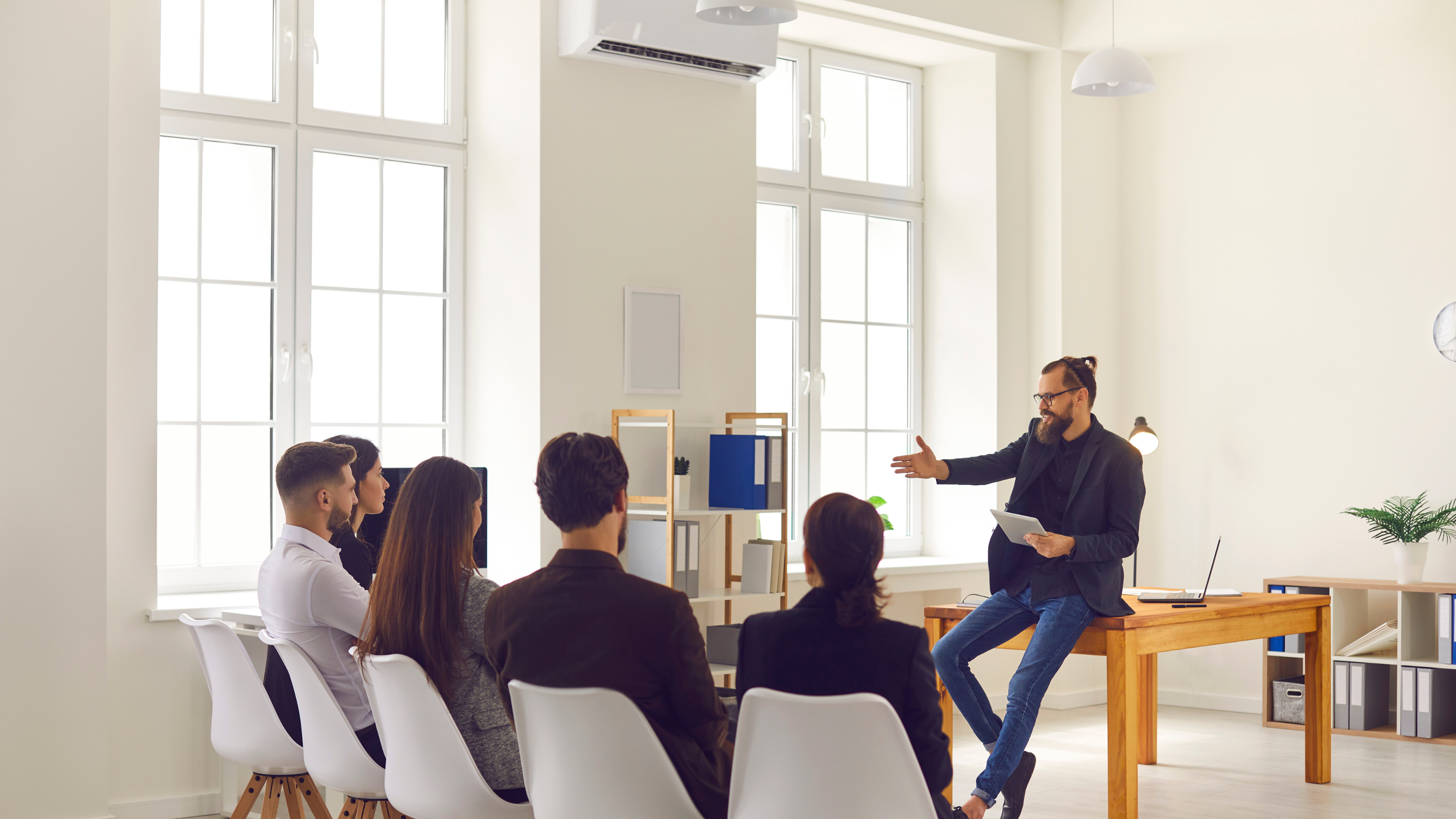 CommuNICsate changes clearly to staff: Be sure to let your employees know of the changes made to their salary structure, so there’s no misunderstanding. 