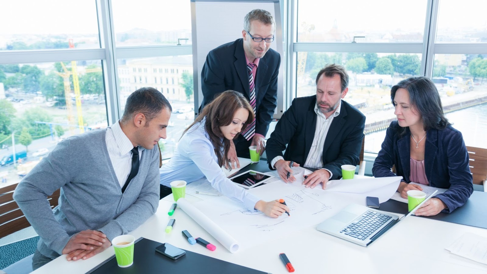 UK Payroll & Compliance Considerations