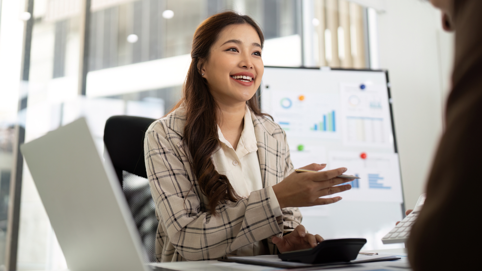 The value of a global payroll or EOR partner extends beyond compliance support to operational coordination. The right partner can centralize payroll workflows, local requirements, approvals, and country-specific obligations in one structure, giving finance, HR, and operations teams better visibility across the full global employment process.