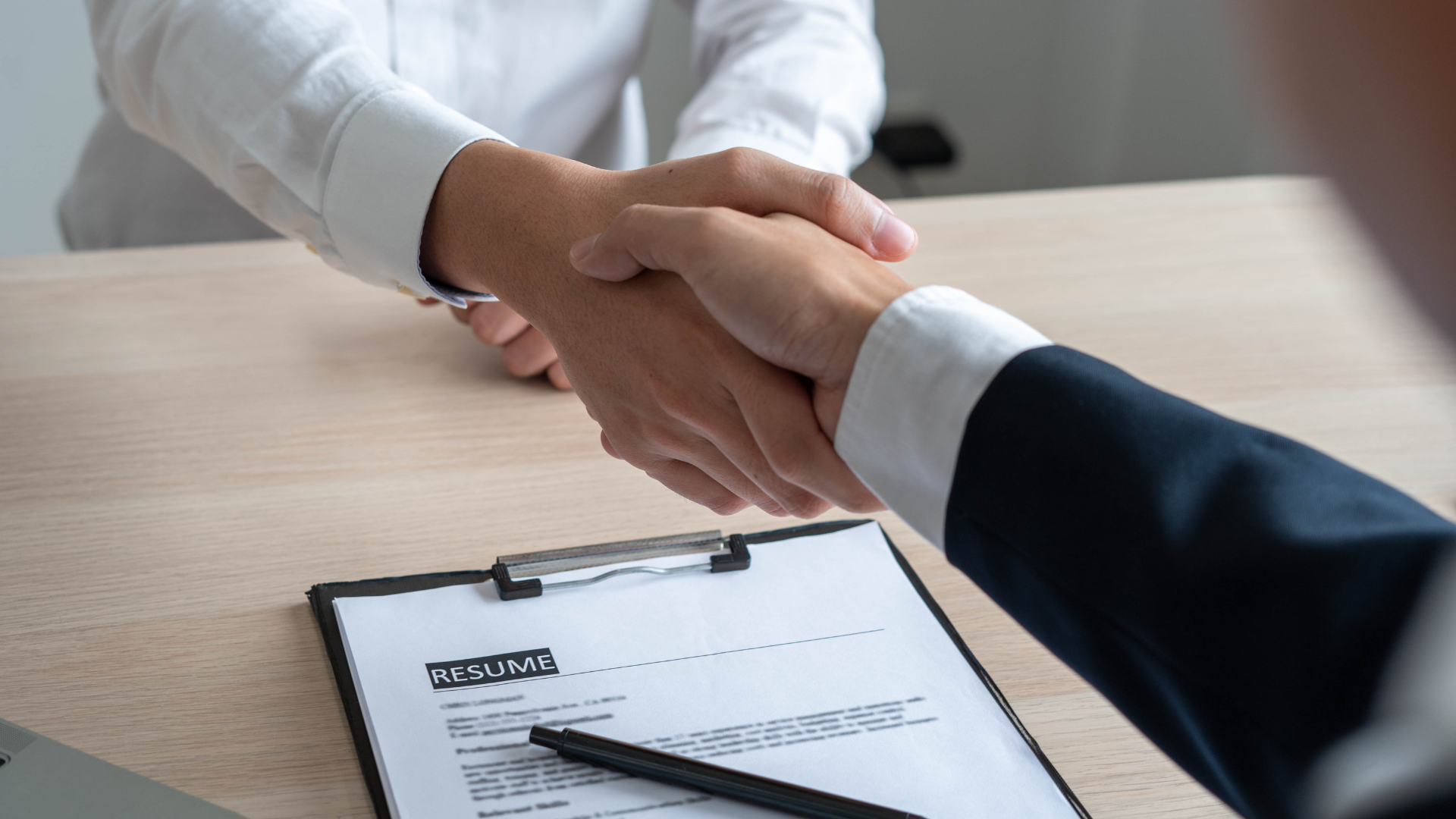 Hiring in HK Without an Entity in 2026: Your Options