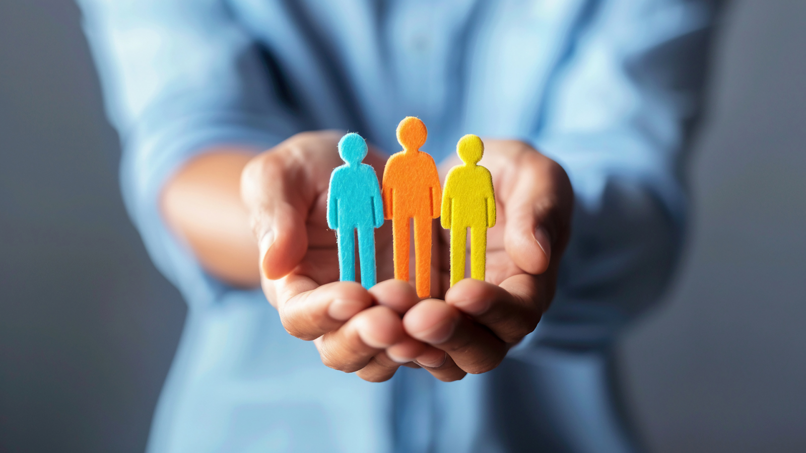 Hong Kong’s public holidays for 2026 fall into two categories: statutory holidays that employers must grant under the Employment Ordinance, and general (gazetted) holidays that many employers also observe as an added benefit. 