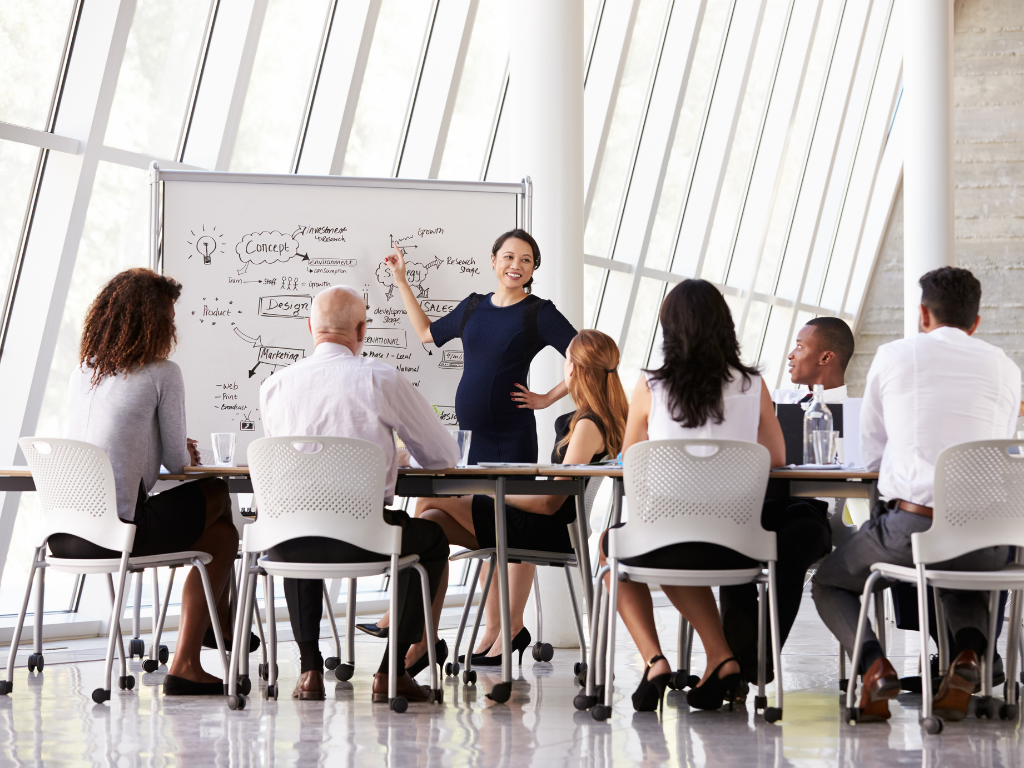 圖片三:台灣育嬰假勞基法相關規範細節眾多,透過 Slasify 服務協助跨國企業建立完善的人資制度,合法合規落地台灣。
