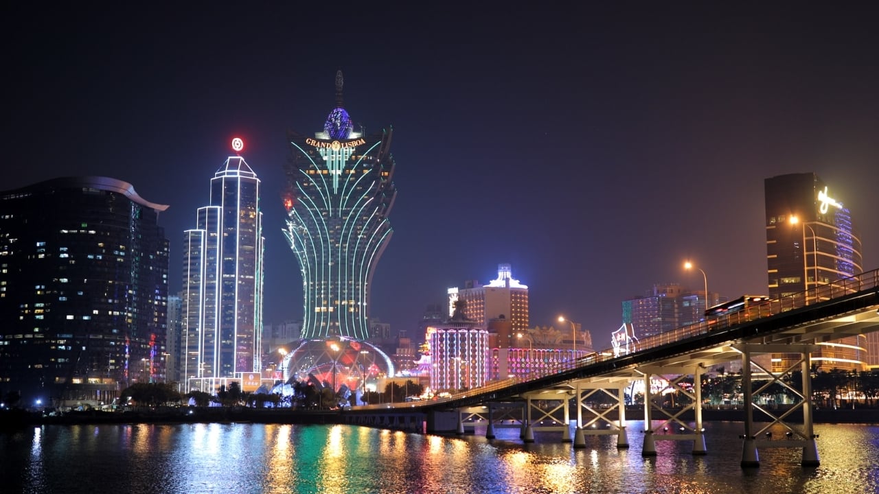 How to hire and pay employees in&nbsp;Macao SAR China
